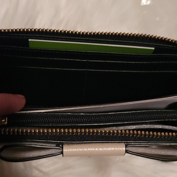 kate spade Matthews Street Nisha black wallet NWT - Picture 7 of 8